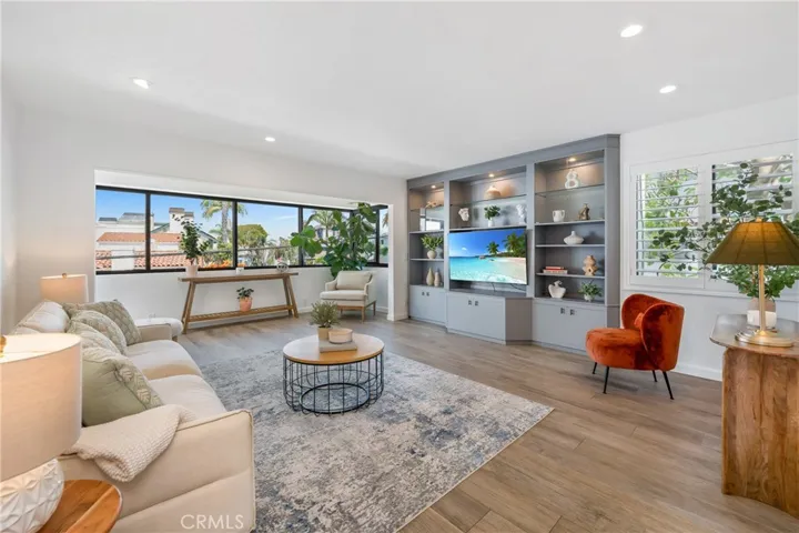 212 Rivo Alto Canal, Long Beach, California 90803