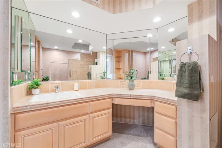 212 Rivo Alto Canal, Long Beach, California 90803