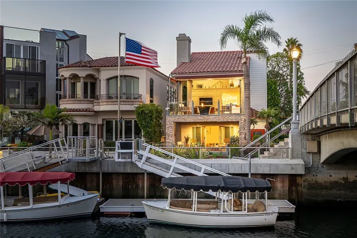 212 Rivo Alto Canal, Long Beach, California 90803