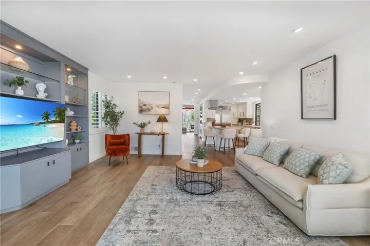 212 Rivo Alto Canal, Long Beach, California 90803