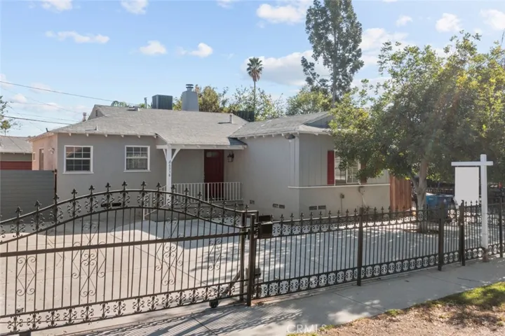 6938 Topeka Drive, Reseda, California 91335