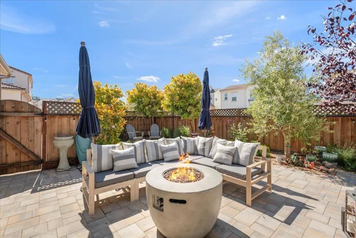 2996 Minaret Way, Marina, California 93933