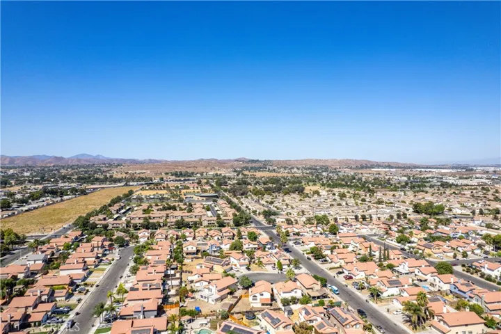 539 Nina Circle, Perris, California 92571