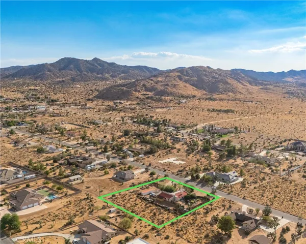 8977 Del Monte Avenue, Yucca Valley, California 92284