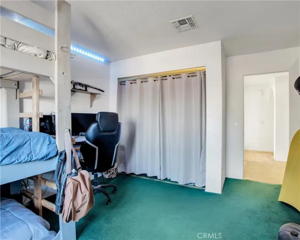 8977 Del Monte Avenue, Yucca Valley, California 92284