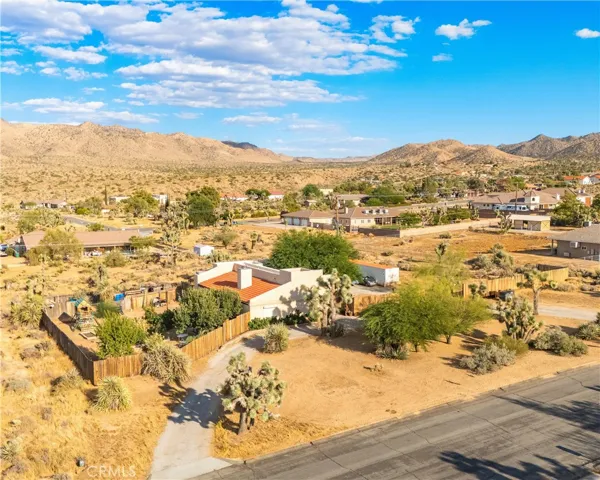 8977 Del Monte Avenue, Yucca Valley, California 92284