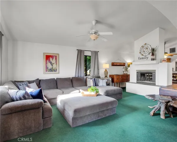 8977 Del Monte Avenue, Yucca Valley, California 92284