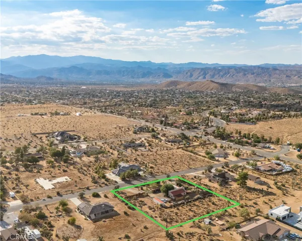 8977 Del Monte Avenue, Yucca Valley, California 92284
