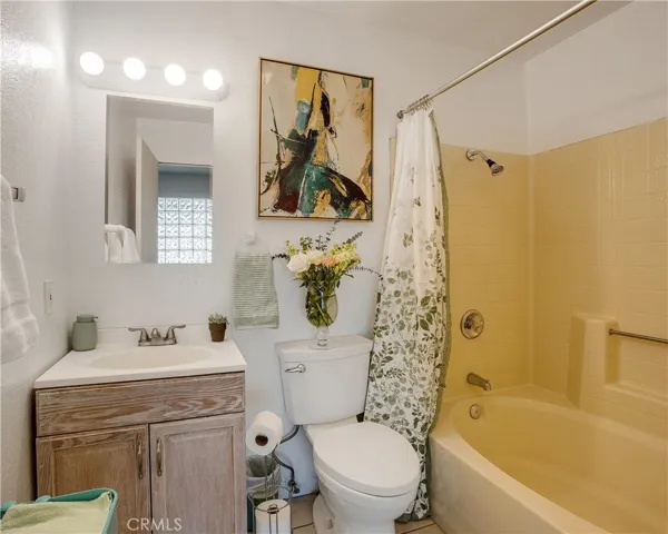 8977 Del Monte Avenue, Yucca Valley, California 92284