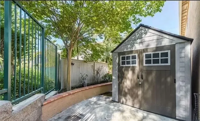 Turn from Backyard to Sideyard. Shed is no longer on the property