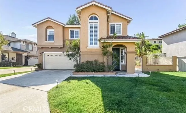Front of Home in cul-de-sac