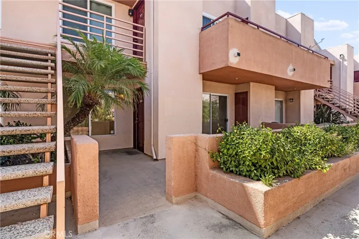 16700 Yukon Avenue 104, Torrance, California 90504