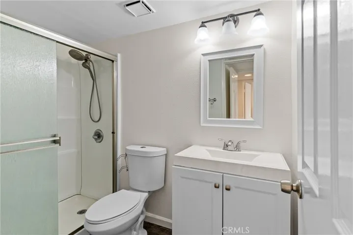 16700 Yukon Avenue 104, Torrance, California 90504