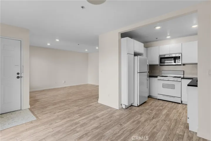 16700 Yukon Avenue 104, Torrance, California 90504