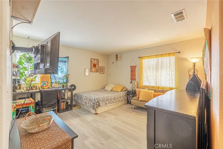 40063 Watford Way, Palmdale, California 93551