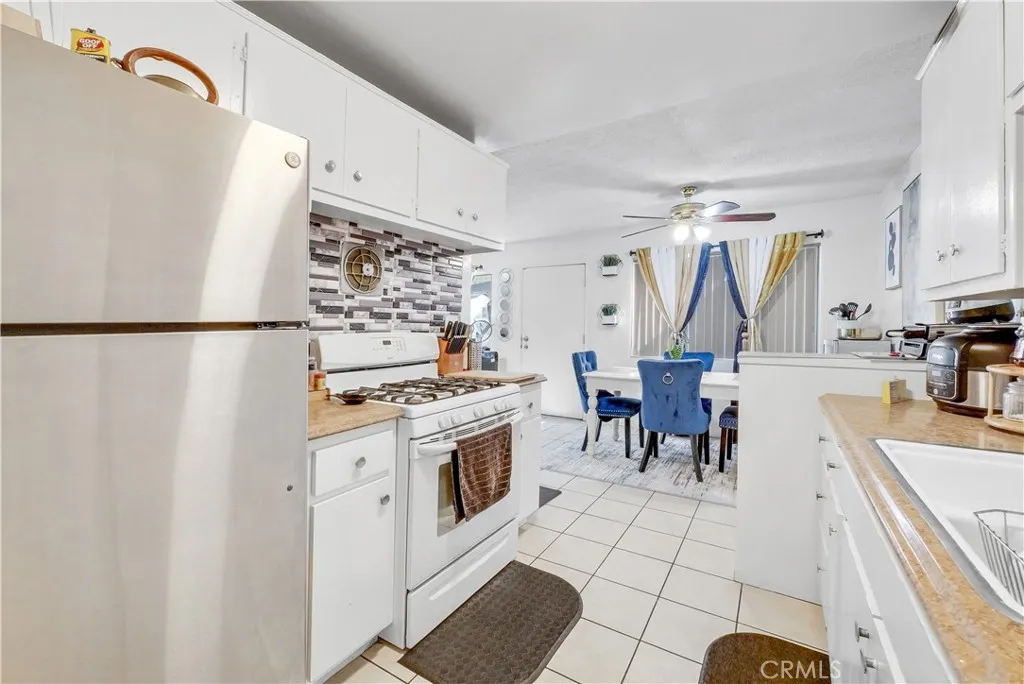 1396 Randy Street, Upland, California 91786 home-pic-23