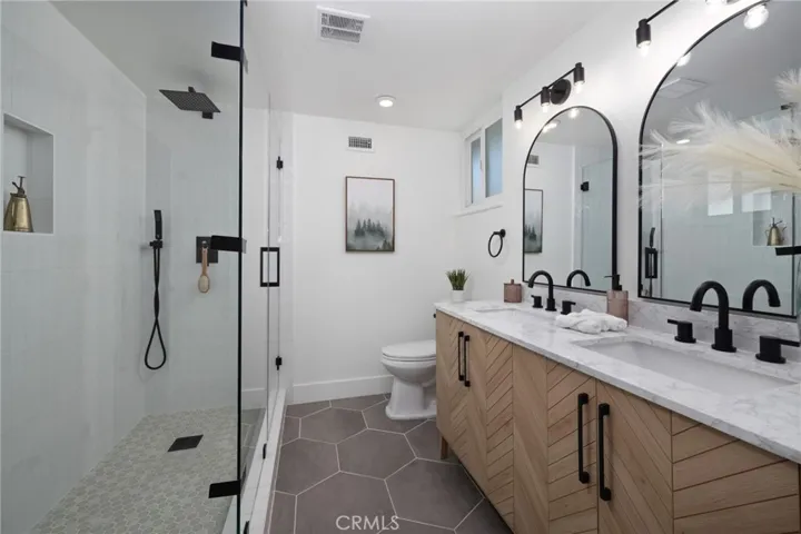 15585 Regalado Street, Hacienda Heights, California 91745