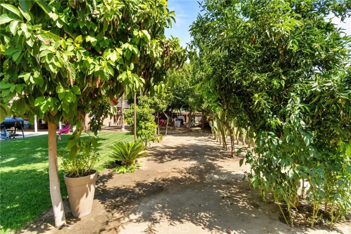 82 N Peach Avenue, Clovis, California 93612