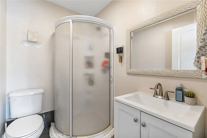 82 N Peach Avenue, Clovis, California 93612