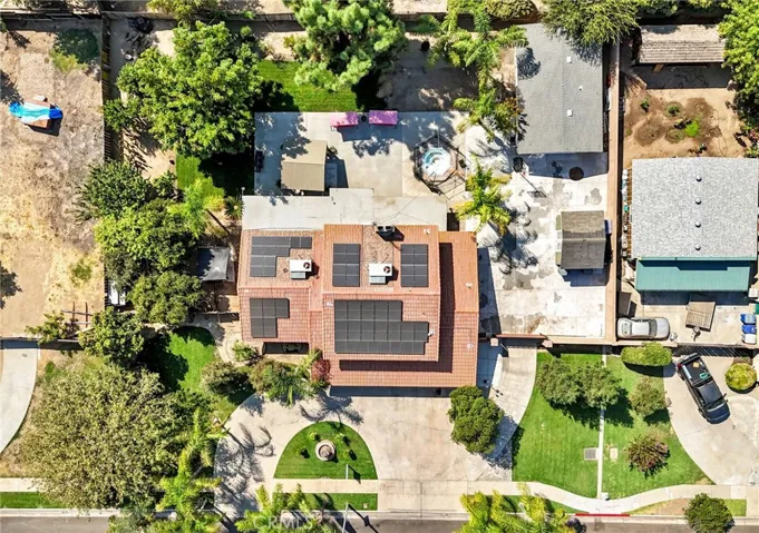 82 N Peach Avenue, Clovis, California 93612