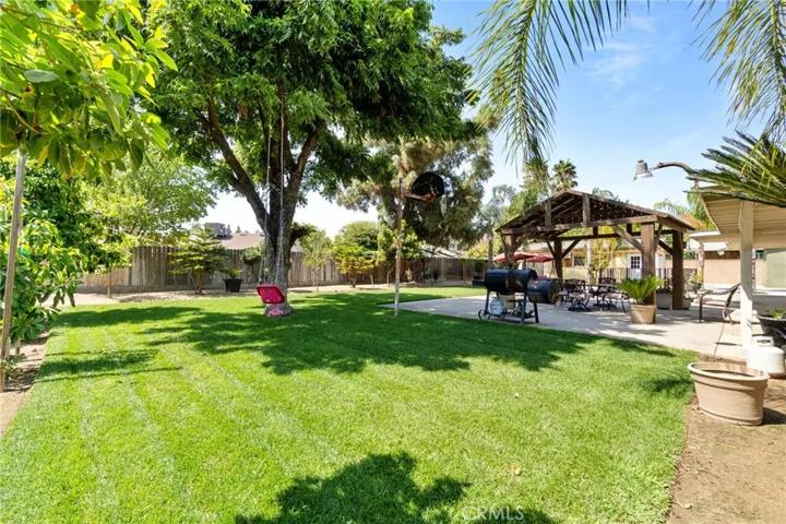 82 N Peach Avenue, Clovis, California 93612