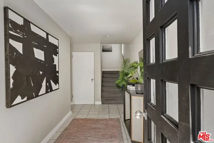 506 Boccaccio Avenue, Venice, California 90291