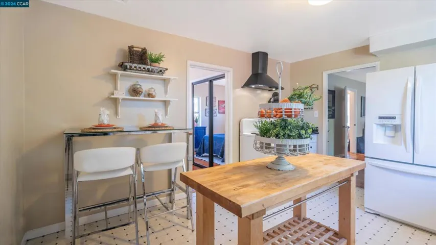 3815 Magee Ave, Oakland, California 94619