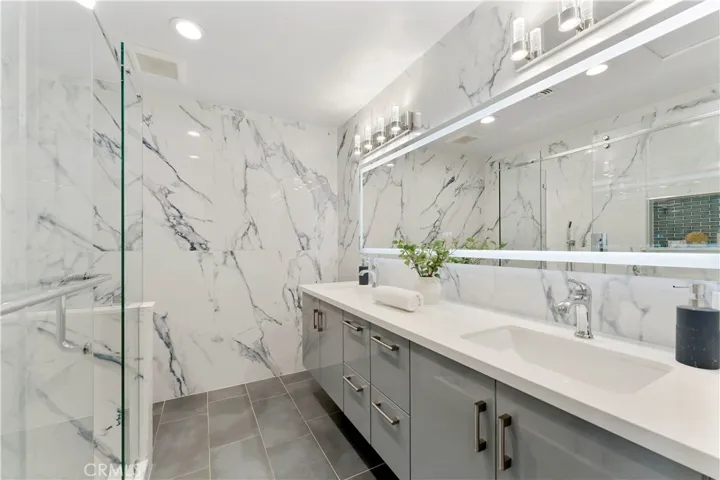 Updated Primary Bathroom