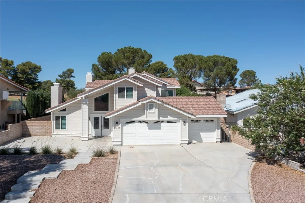 14743 Blue Grass Drive, Helendale, California 92342 home-pic-33