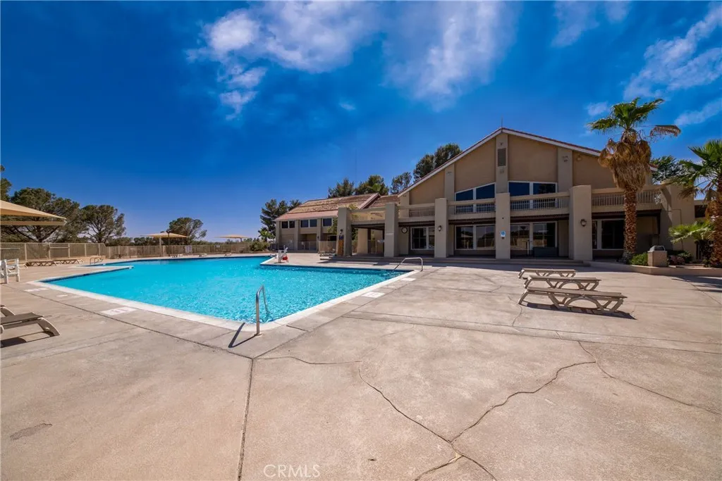14743 Blue Grass Drive, Helendale, California 92342 home-pic-58