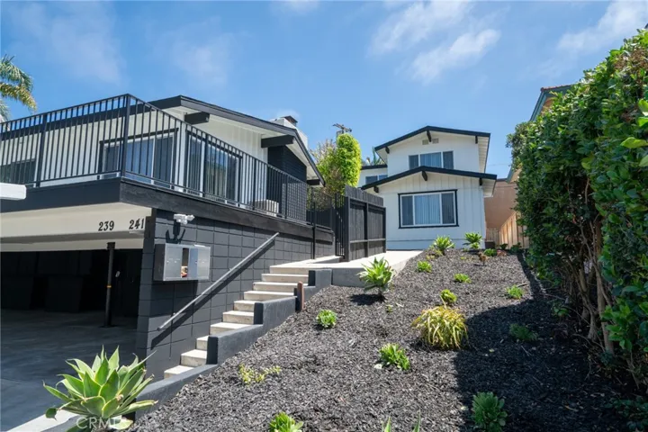 241 Avenida Pelayo 4, San Clemente, California 92672