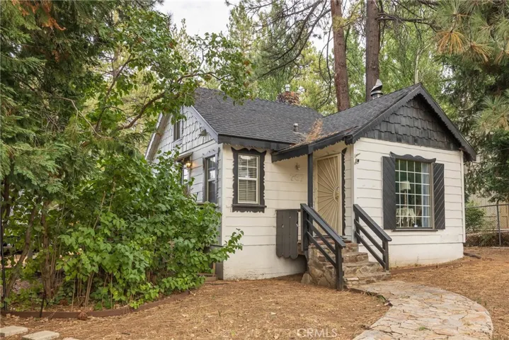 767 Pine Knot Boulevard, Big Bear Lake, California 92315