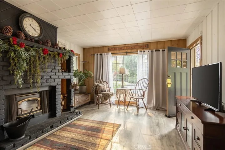 767 Pine Knot Boulevard, Big Bear Lake, California 92315