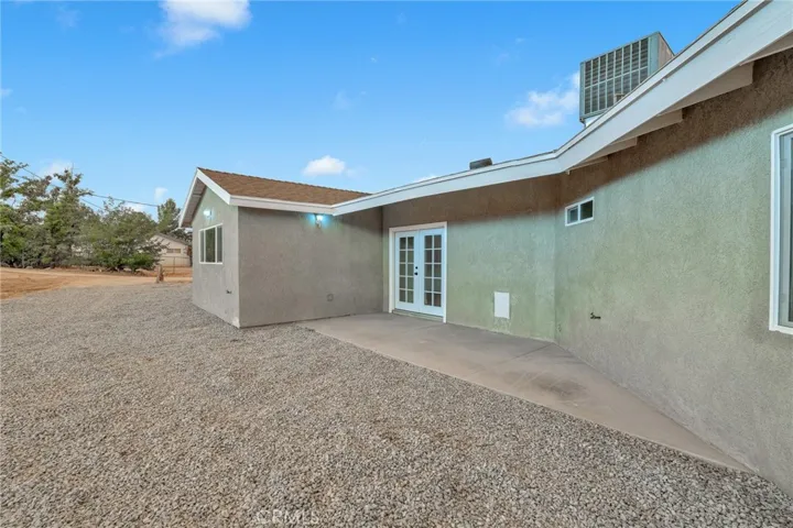 18645 Symeron Road, Apple Valley, California 92307