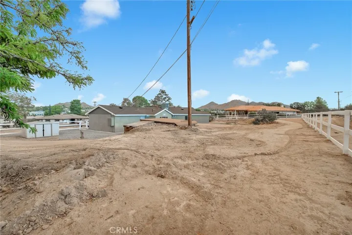 18645 Symeron Road, Apple Valley, California 92307