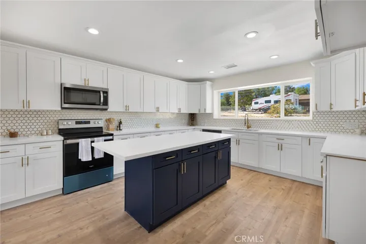 18645 Symeron Road, Apple Valley, California 92307