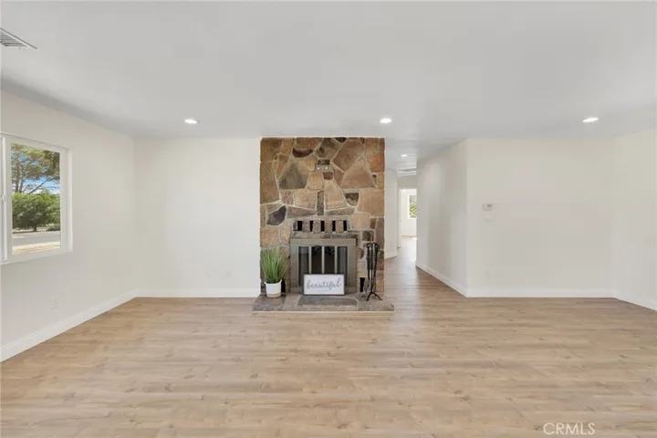 18645 Symeron Road, Apple Valley, California 92307