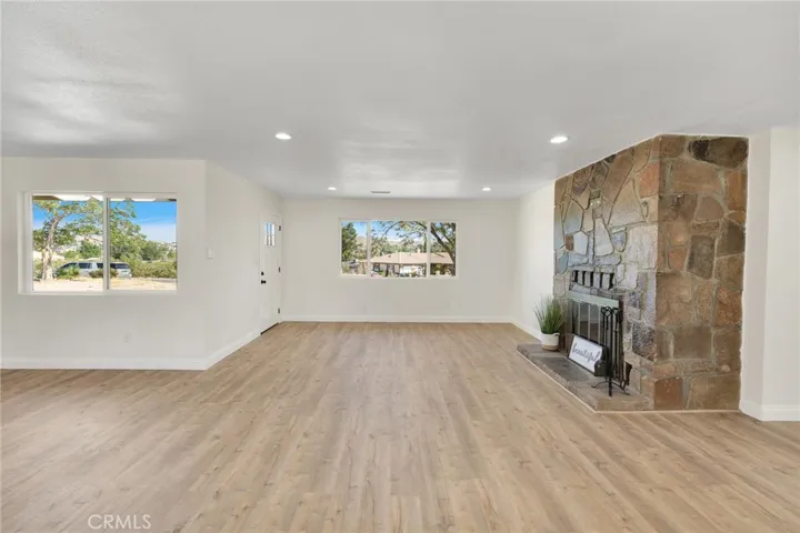 18645 Symeron Road, Apple Valley, California 92307