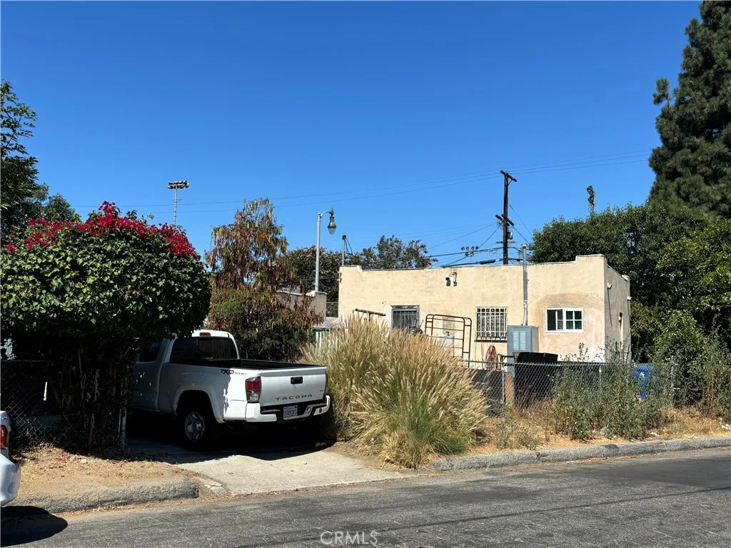 1930 Blake Avenue, Los Angeles, California 90039 home-pic-2