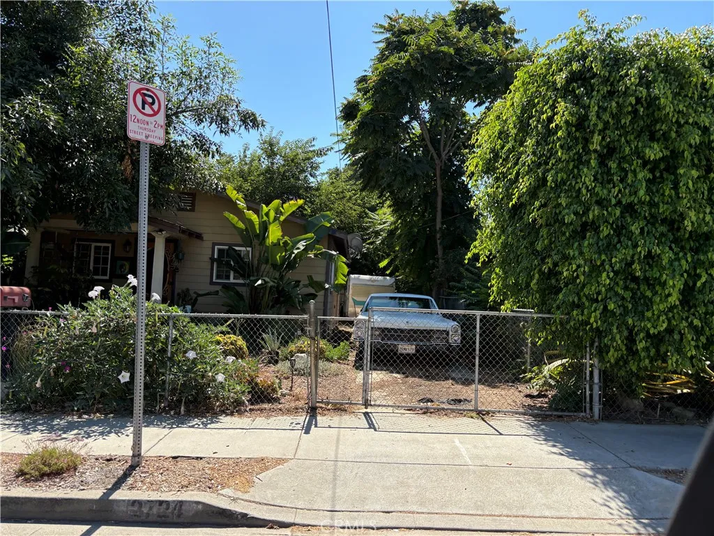 2724 Queen Street, Los Angeles, California 90039 home-pic-3