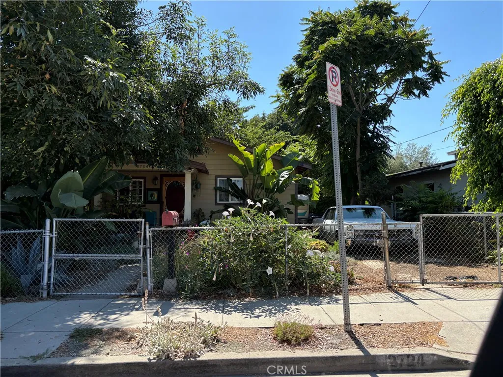 2724 Queen Street, Los Angeles, California 90039 home-pic-0