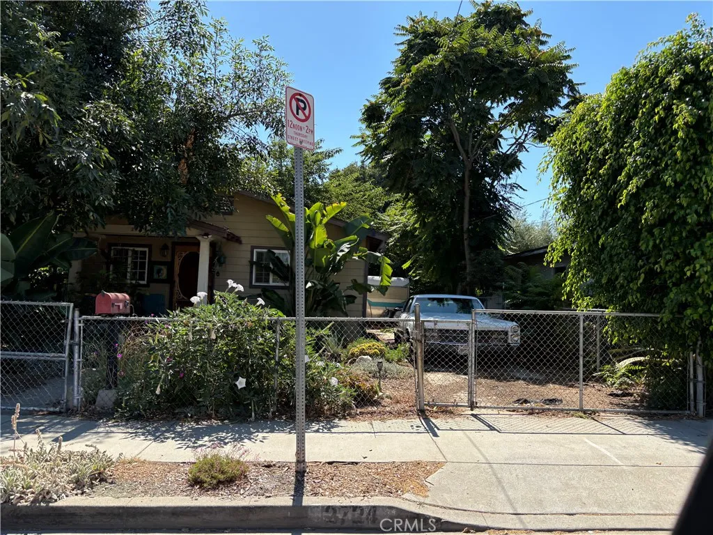 2724 Queen Street, Los Angeles, California 90039 home-pic-2