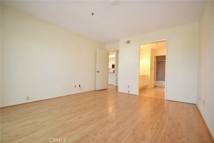 2559 Plaza Del Amo 305, Torrance, California 90503