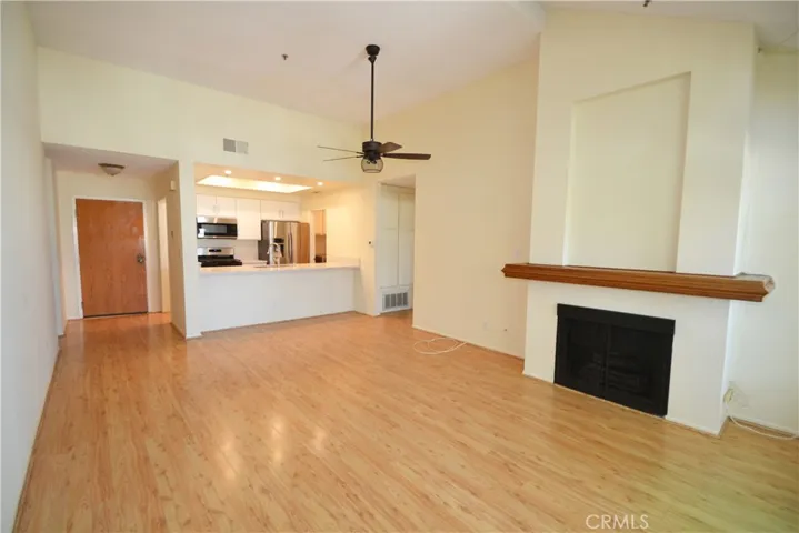 2559 Plaza Del Amo 305, Torrance, California 90503