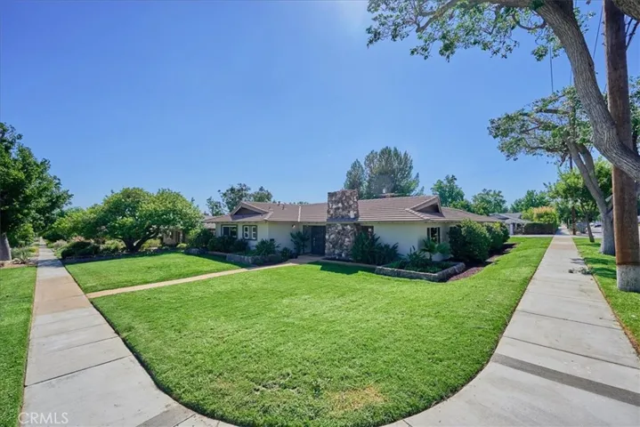 1395 N Shelley Avenue, Upland, California 91786