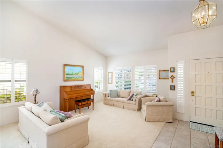 3761 Southridge Way, Oceanside, California 92056