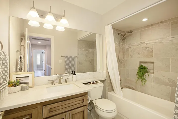 1414 Flair Encinitas, Encinitas, California 92024