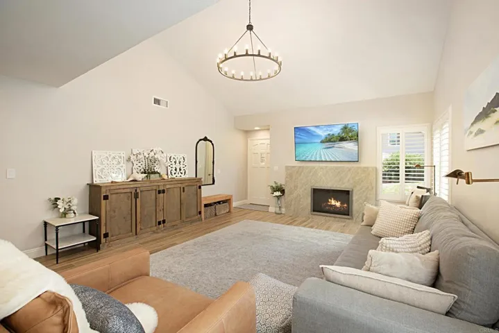 1414 Flair Encinitas, Encinitas, California 92024