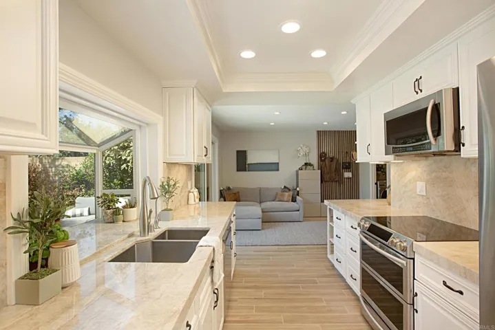 1414 Flair Encinitas, Encinitas, California 92024