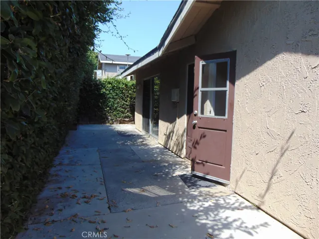 2005 Alabama Street, Huntington Beach, California 92648